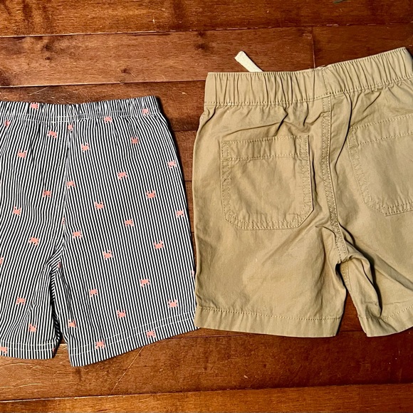 2 Pr Shorts Carters/Childrens Place 24 Mo-2T - Picture 2 of 5